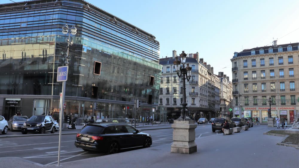 vu sur monoprix grand bazar de lyon depuis place des cordeliers