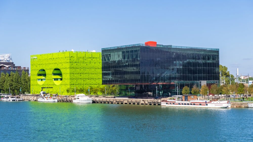 vue ensemble cube vert lyon confluence