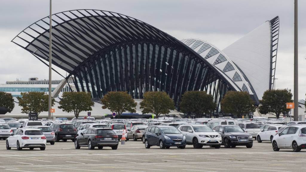 parking surcharge lyon confluence 2