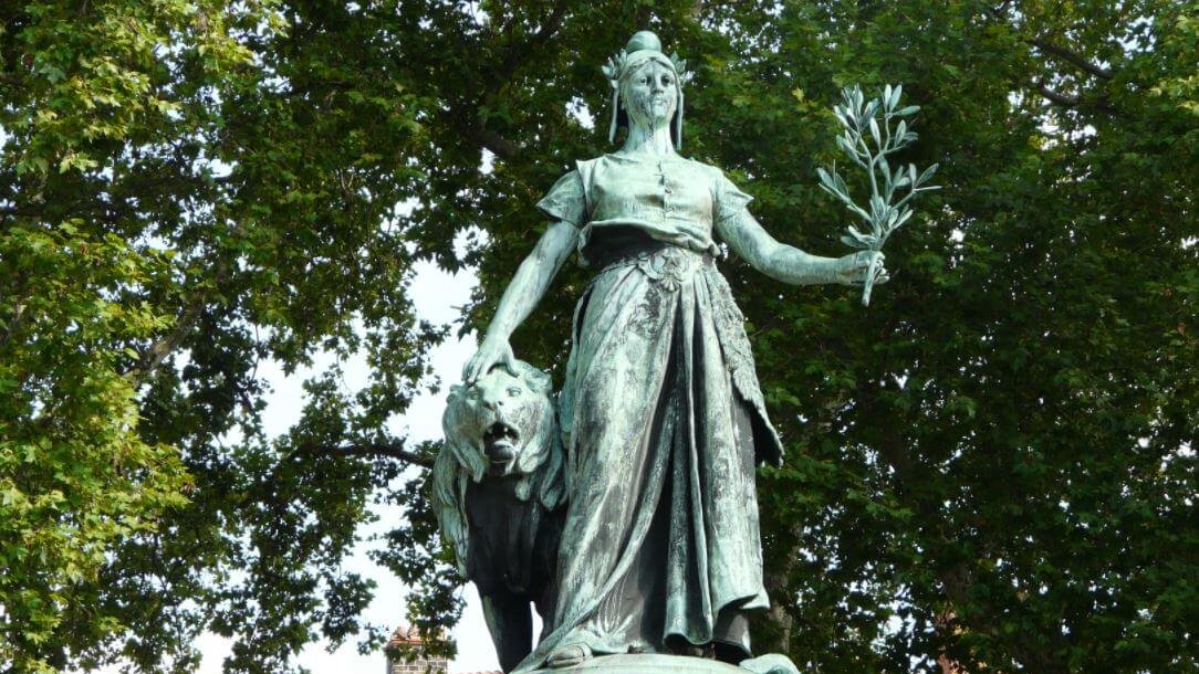 statue monument de la republique place carnot lyon