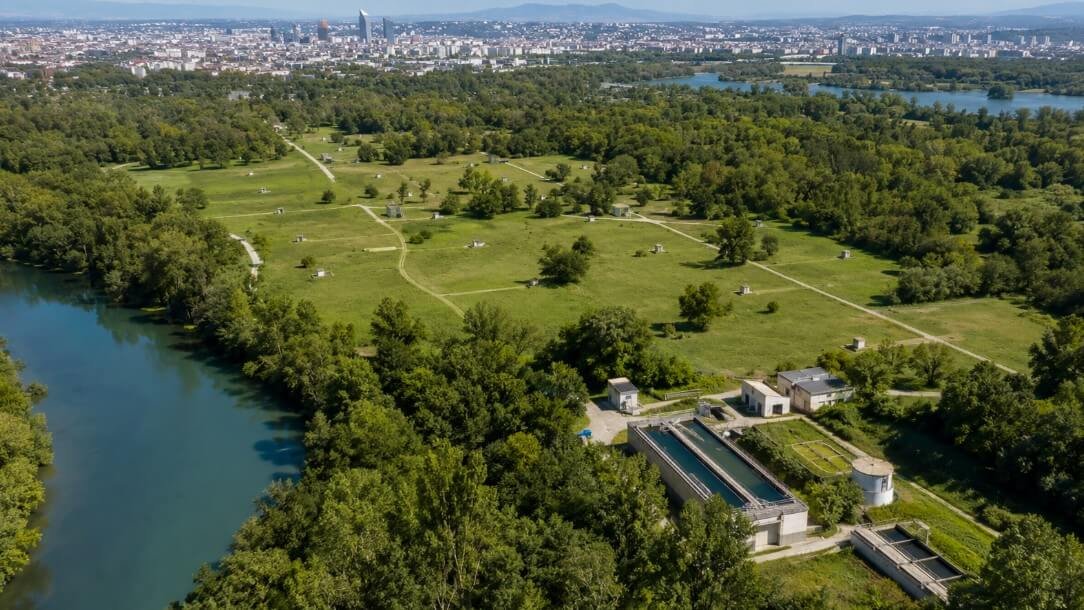 champ de captation d eau de crepieux charmy
