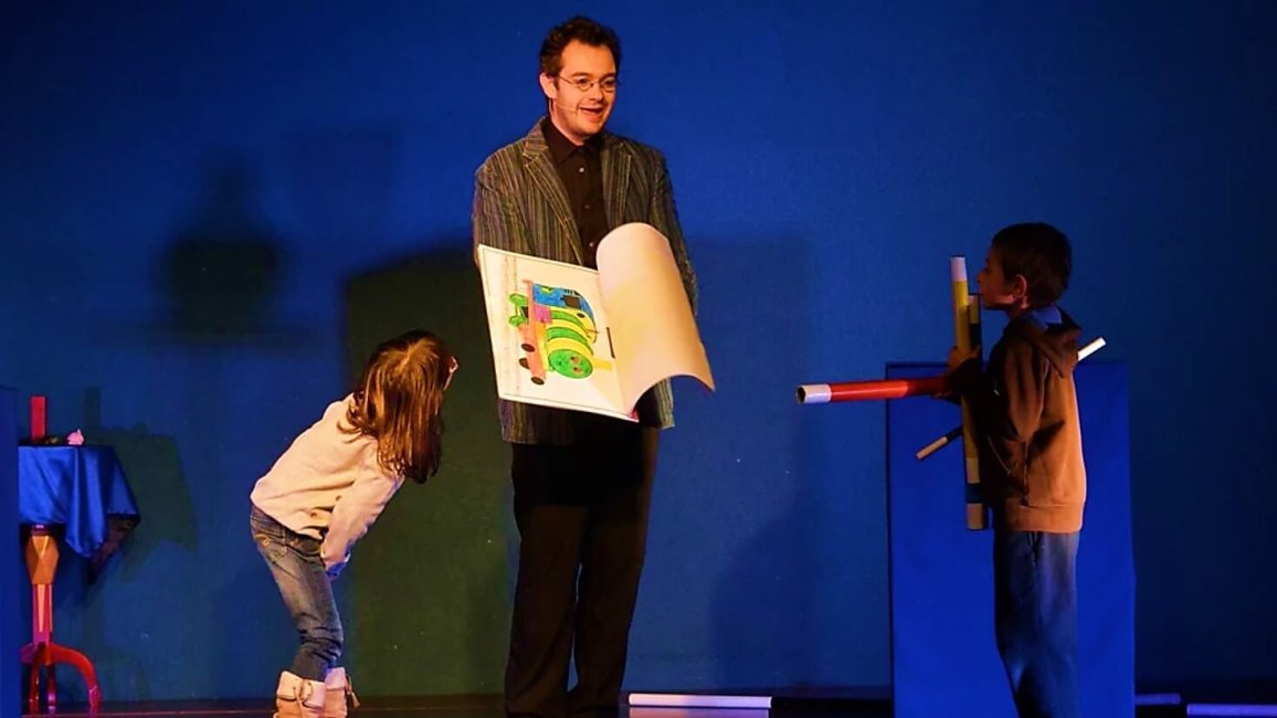 spectacle de magie a domicile pour enfants avec emmanuel gulliver