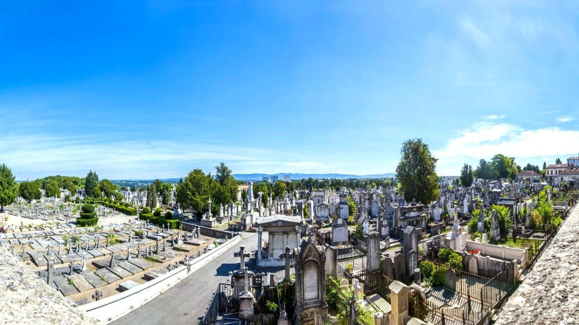 cimetiere de loyasse a lyon
