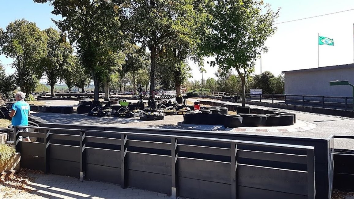 piste de karting exterieure pour enfants de kart origins a corbas