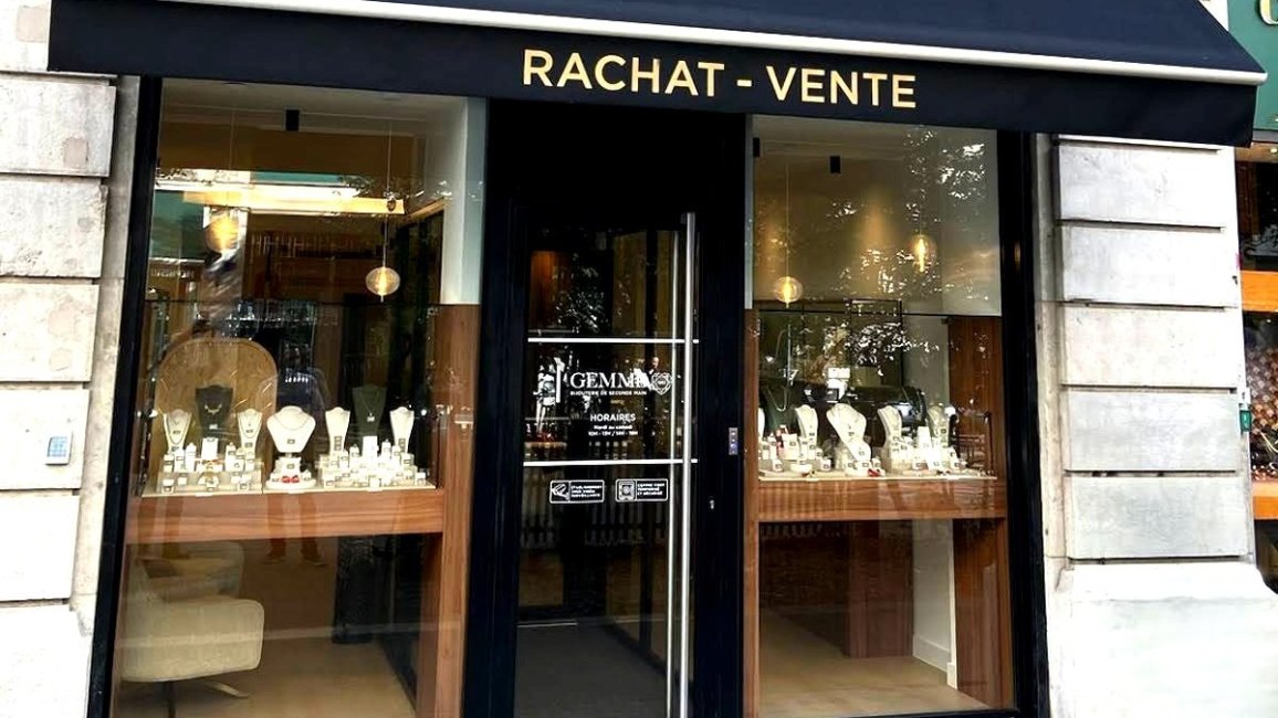 devanture et vitrine de la bijouterie gemme de grenoble