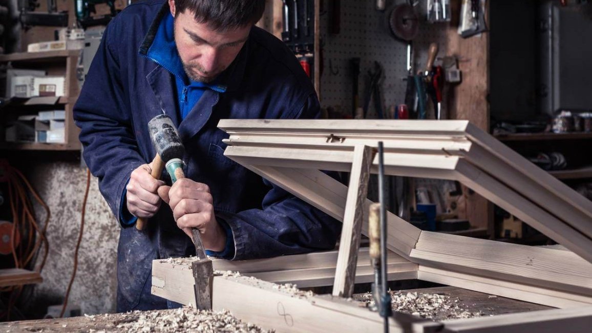 travail un menuisier ebeniste