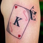 tatouage carte au bras realise au salon lepetiroi tattoo a lyon