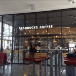 vitrine starbucks gare lyon part dieu