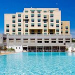 hotel lyon metropole piscine
