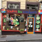 devanture restaurant vegetarien toutes les couleurs lyon