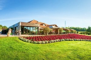 club house restaurant golf club lyon salvagny