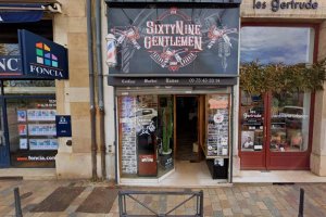 devanture du salon sixtynine gentlemen barber tatoueur a lyon