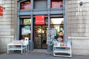 entree librairie decitre place bellecour lyon