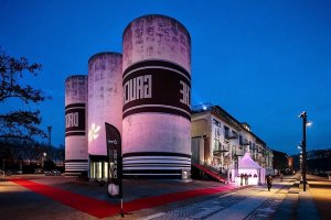 facade silos industriels club le sucre lyon confluence