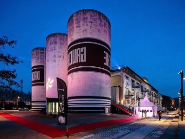 facade silos industriels club le sucre lyon confluence