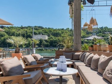 terrasse vue sur rhone restaurant selcius lyon confluence