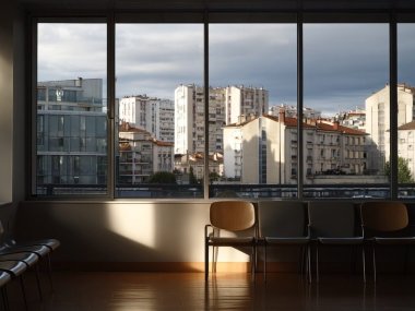 salle d attente d un cabinet dentaire vide en peripherie de lyon