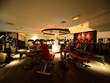 appareils cardio training salle sport wellness lyon vendome