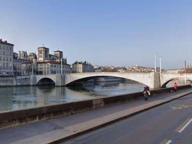 pont bonaparte depuis les quais tilsitt a lyon