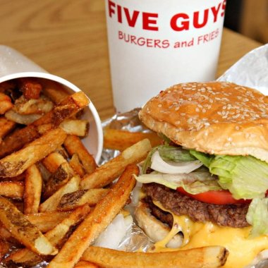 five guys lyon