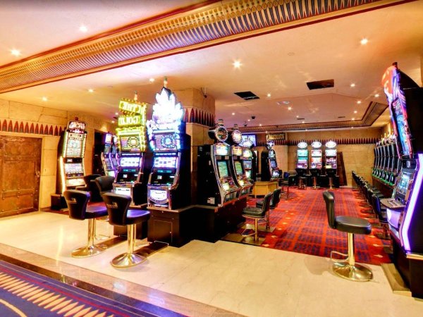 les machines a sous du grand casino le pharaon a lyon