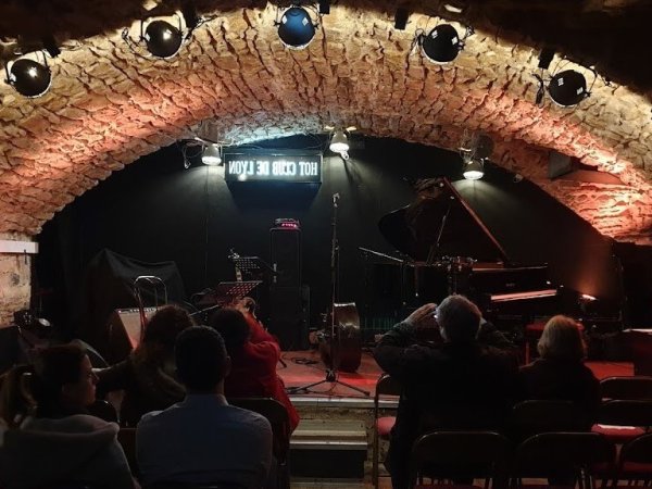 concert live cave voutee pierre hot club jazz lyon
