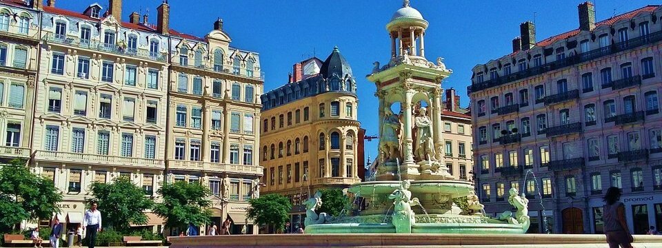 fontaine de la place des jacobons a lyon