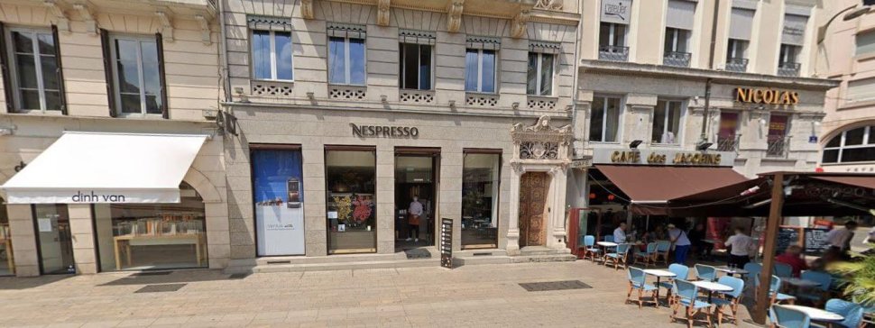 facade pierre boutique nespresso lyon 2 place des jacobins
