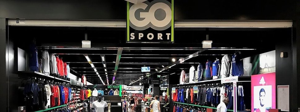 entree du magasin go sport de lyon confluence depuis la galerie marchande