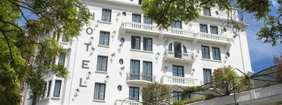 facade blanche college hotel lyon