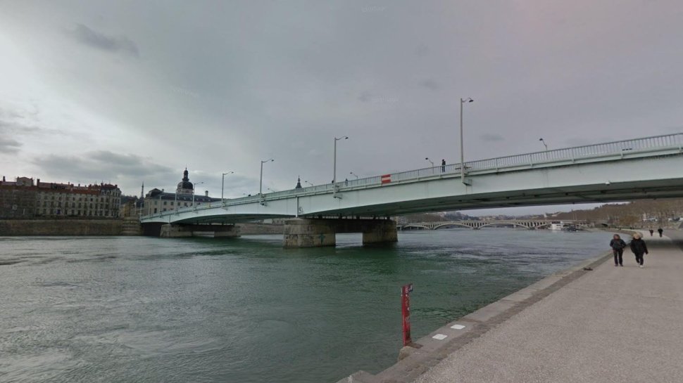 vue ensemble pont de la guillotiere lyon