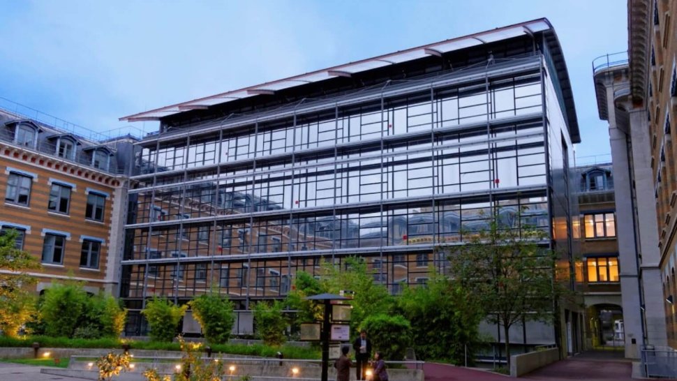 batiment verre iae lyon