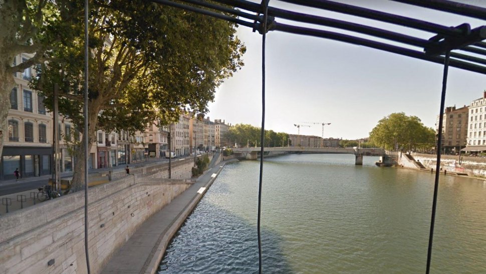 embarcadere vaporetto lyon saint paul